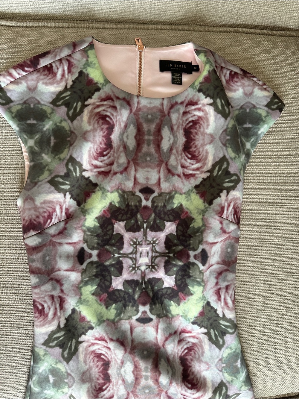 Ted Baker Cambree crotchet rose print Bodycon Dress in size 0 - Picture 3 of 9